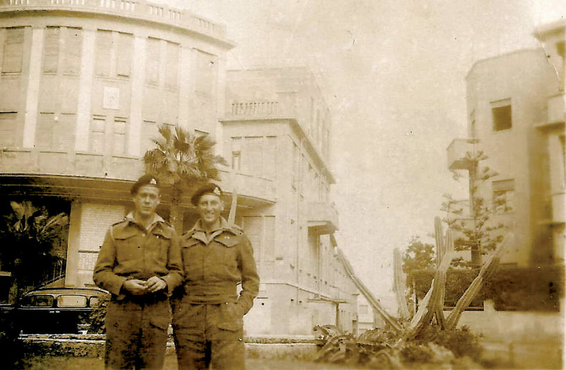  Nathan ‘Tony’ Cohen (right) in Tel Aviv, where he was treated after escaping from captivity in Tobruk. (photo credit: DAVID BASS)