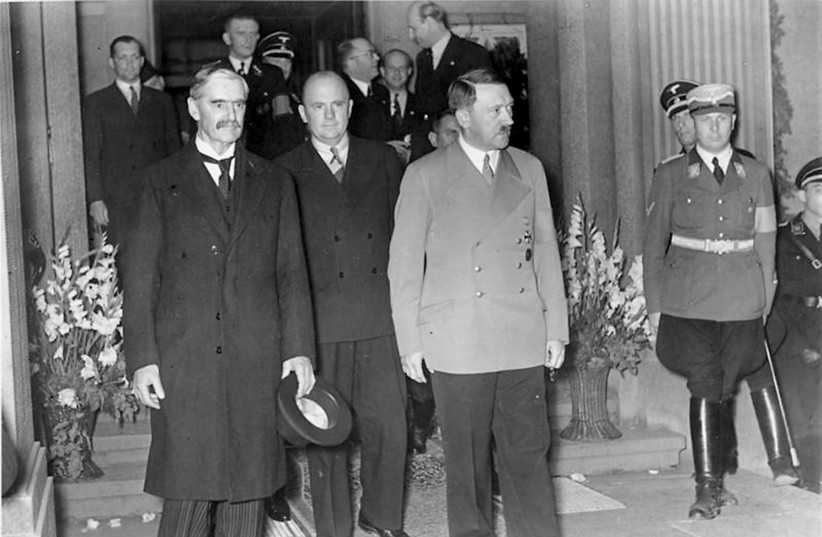  Chamberlain (left) and Hitler leave the Bad Godesberg meeting on September 23, 1938. (credit: BUNDESARCHIV, BILD/WIKIPEDIA)