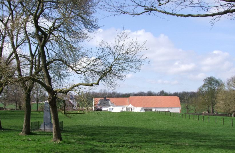  Hougoumont, where several accounts place a mass grave of Waterloo casualties, but where no grave has ever been found  (credit: Wikimedia Commons)