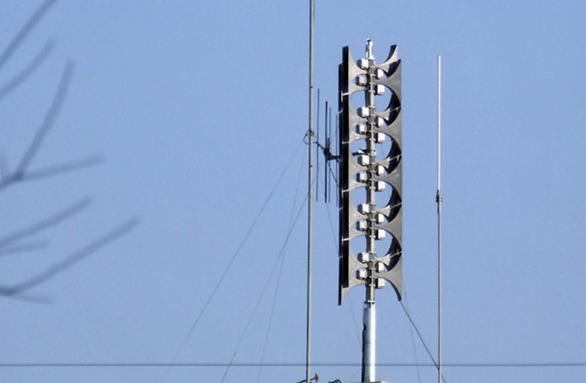  Rocket siren system in Israel (photo credit: Wikimedia Commons)