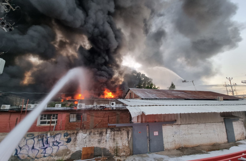  Fire at facility in Haifa, June 26, 2022 (credit: FIRE AND RESCUE SERVICE)