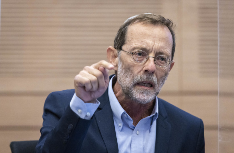  Moshe Feiglin attends a Health Committee meeting at the Knesset, the Israeli parliament in Jerusalem, on November 16, 2021. (photo credit: OLIVIER FITOUSSI/FLASH90)