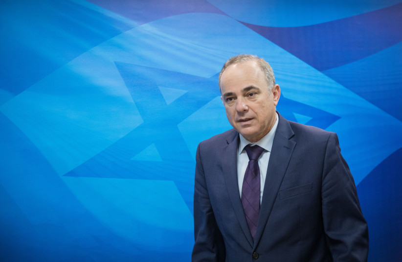  Minister Yuval Steinitz arrives to the weekly government meeting at the Prime Ministers office in Jerusalem, on December 31, 2017.  (photo credit: HADAS PARUSH/FLASH90)