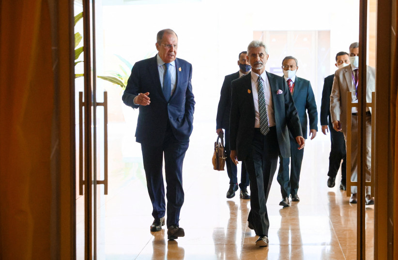  Russia's Foreign Minister Sergei Lavrov meets India's Foreign Minister Subrahmanyam Jaishankar during the G20 Foreign Ministers' Meeting in Nusa Dua, Bali, Indonesia July 8, 2022. (credit: RUSSIAN FOREIGN MINISTRY/HANDOUT VIA REUTERS)