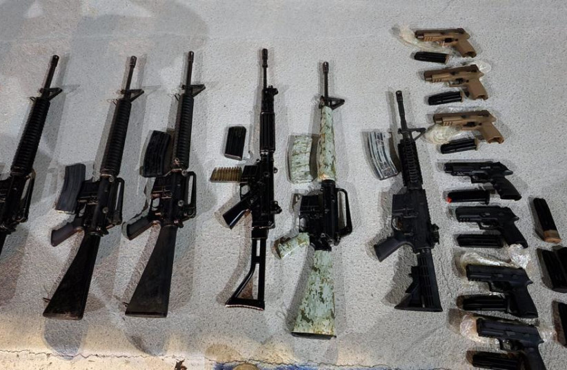 Drugs and weapons smuggled in from Jordan caught by the IDF.  (credit: IDF SPOKESPERSON'S UNIT)