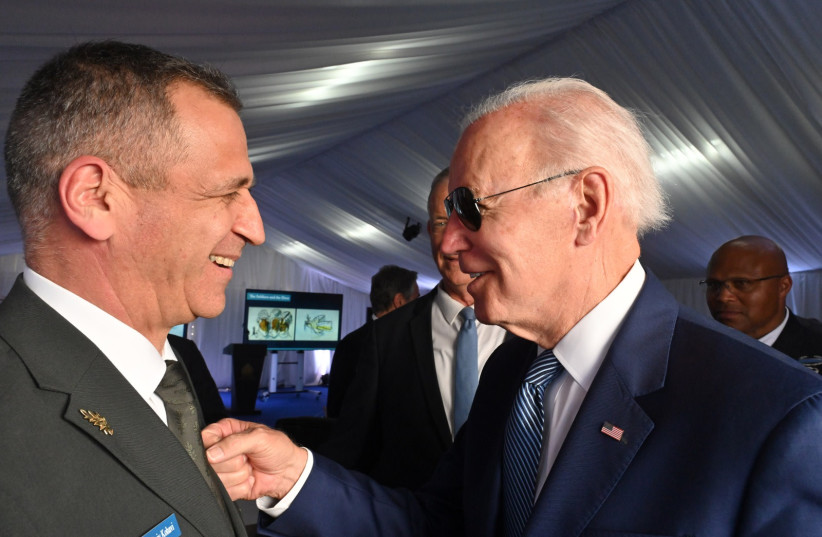  US President Joe Biden speaks to IDF Chief of Staff Aviv Kohavi (credit: KOBI GIDEON/GPO)