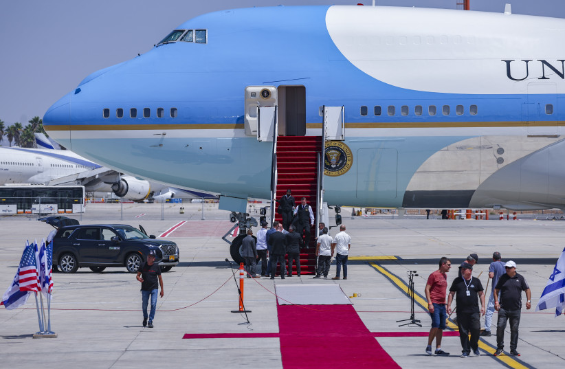  Final preparations before the departurel of US President Joe Biden, at the Ben Gurion Airport near Tel Aviv, July 15, 2022. (credit: YONATAN SINDEL/FLASH90)