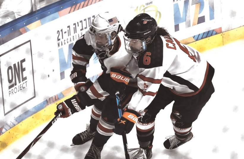  Pictures of Team Canada vs Team USA in women's hockey (photo credit: YEHUDA HALICKMAN)