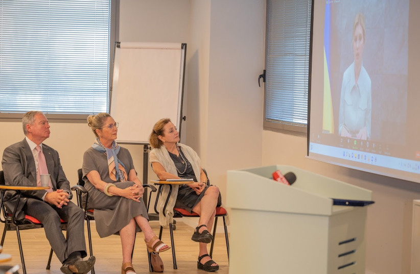 Israeli specialists train Ukrainian therapists on trauma response - Vimarsana News
