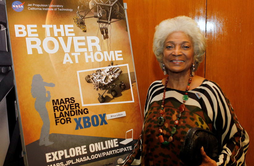  Actor Nichelle Nichols, who played the character Uhura in the original "Star Trek" TV series, poses at NASA's Jet Propulsion Lab in Pasadena, Calfiornia August 5, 2012.  (photo credit: REUTERS)
