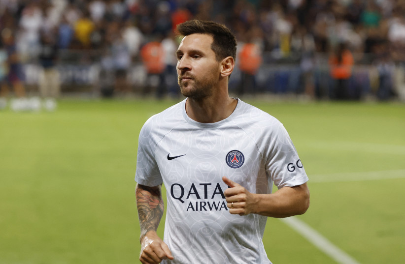 Soccer Football - Trophee des Champions - Paris St Germain v Nantes - Bloomfield Stadium, Tel Aviv, Israel - July 31, 2022 Paris St Germain's Lionel Messi during the warm up before the match, July 31, 2022. (photo credit: REUTERS/AMMAR AWAD)