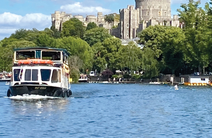  The Thames and Windsor Castle in the background, with far fewer tourists. (photo credit: ROBERT HERSOWITZ)