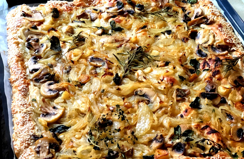  Mushroom and onion quiche (credit: PASCALE PEREZ-RUBIN)
