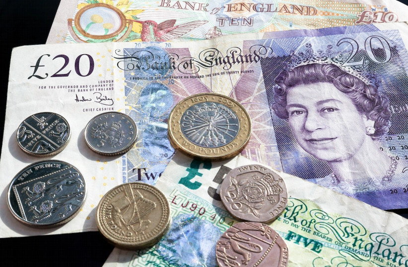 British pounds (credit: RAWPIXEL)