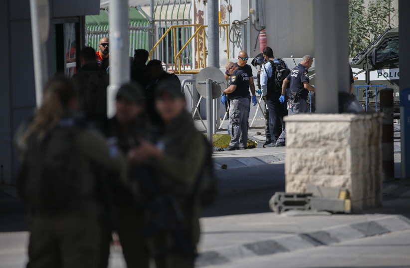  Israeli security forces guard the Qalandiya Checkpoint near Ramallah, June 12, 2021 (photo credit: JAMAL AWAD/FLASH90)