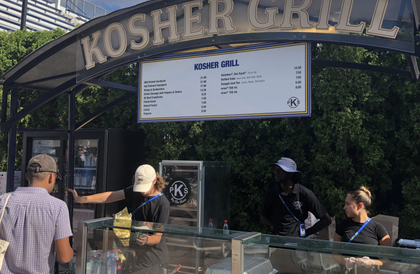  WHAT IS tennis without (kosher) food? (photo credit: REUTERS)