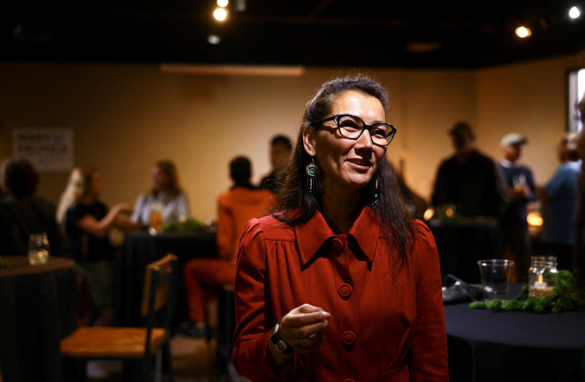  US House candidate Mary Peltola speaks with reporters at her campaign party at 49th State Brewing in Anchorage, Alaska, US August 16, 2022. (credit: REUTERS/KERRY TASKER)