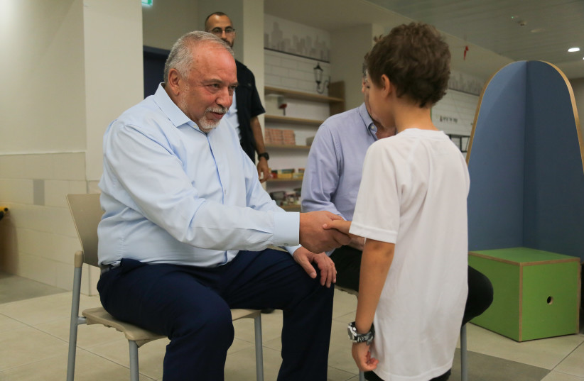 Finance Minister Avigdor Liberman visits on the first day of school at Eshkol Regional Council school near the border Gaza Strip on September 1, 2022. (credit: FLASH90)