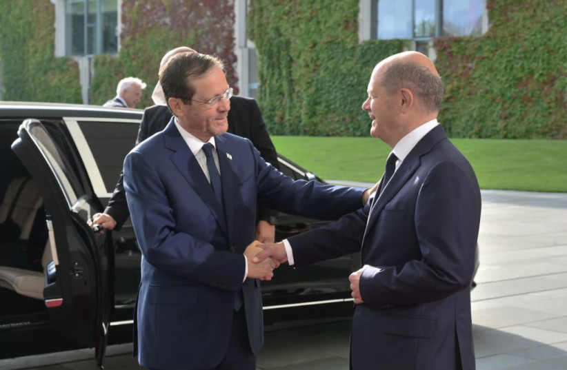  President Isaac Herzog meets with German Chancellor Olaf Scholz in Germany. (photo credit: AMOS BEN-GERSHOM/GPO)