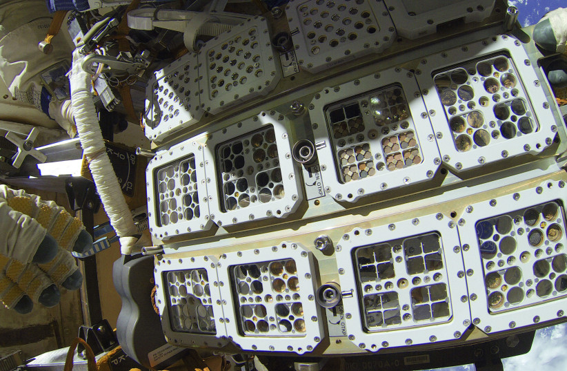  EXPOSE-R2 platform installed outside of the ISS with BIOMEX experiment. (photo credit: DLR)