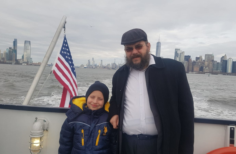  Levy and Rabbi Ariel Kirzon. (credit: COURTESY OF FAMILY)