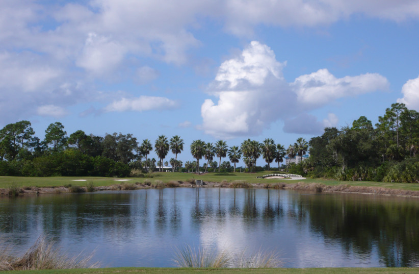 Golf course (credit: DAVID BALMER/CC BY 3.0 (https://creativecommons.org/licenses/by/3.0)/VIA WIKIMEDIA COMMONS)