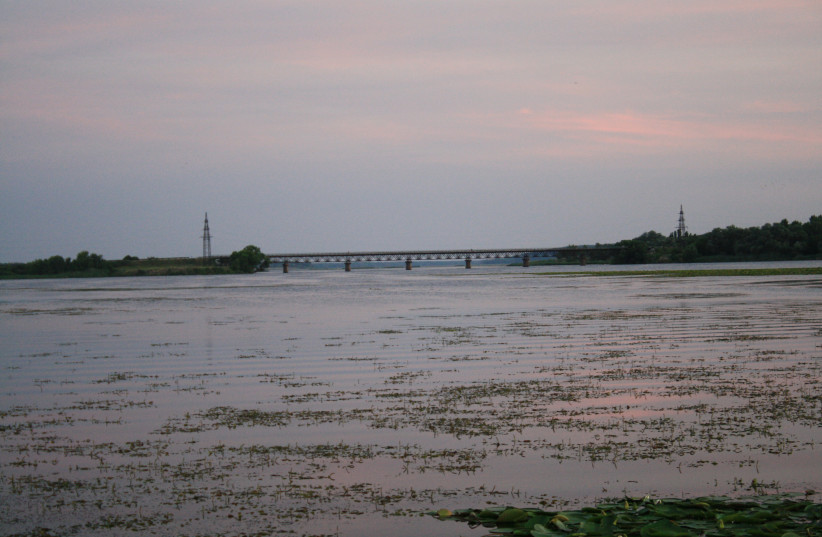 Oskil River near Kruhliakivka, Kharkiv Oblast, Ukraine (photo credit: TAROSYS/CC BY 3.0 (https://creativecommons.org/licenses/by/3.0)/VIA WIKIMEDIA COMMONS)