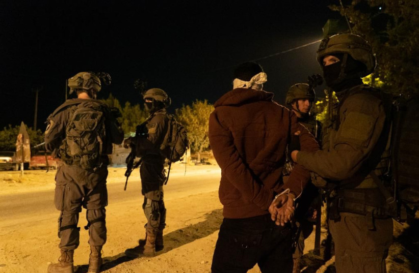  The IDF and Shin Bet arrested a number of Palestinians belonging to a cell directed by Hamas (credit: IDF SPOKESMAN’S UNIT)