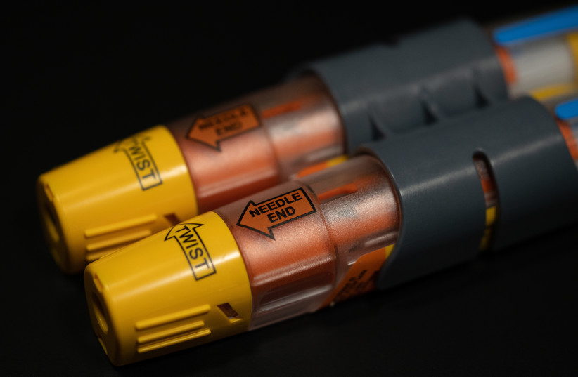  EpiPen Generic - an epinephrine injection auto-injector, used for allergic reactions. (photo credit: FLICKR)