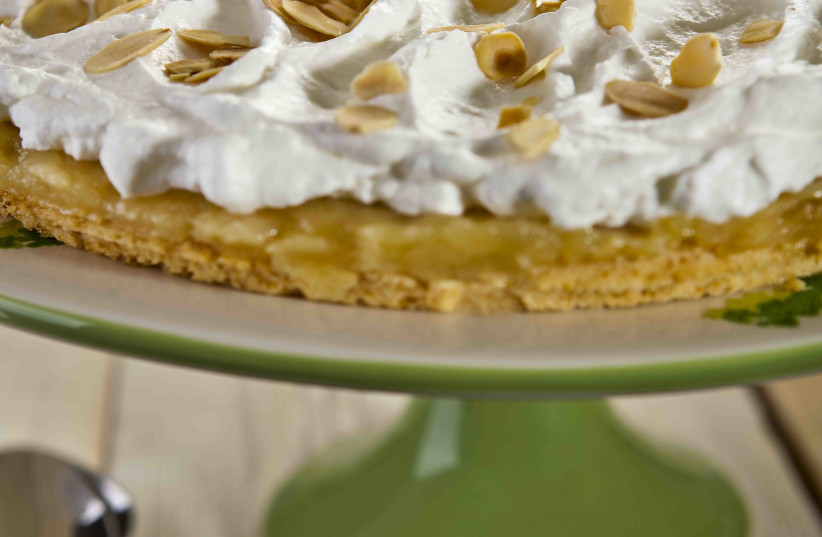   APPLE PIE with whipped cream. (photo credit: PASCALE PEREZ-RUBIN)