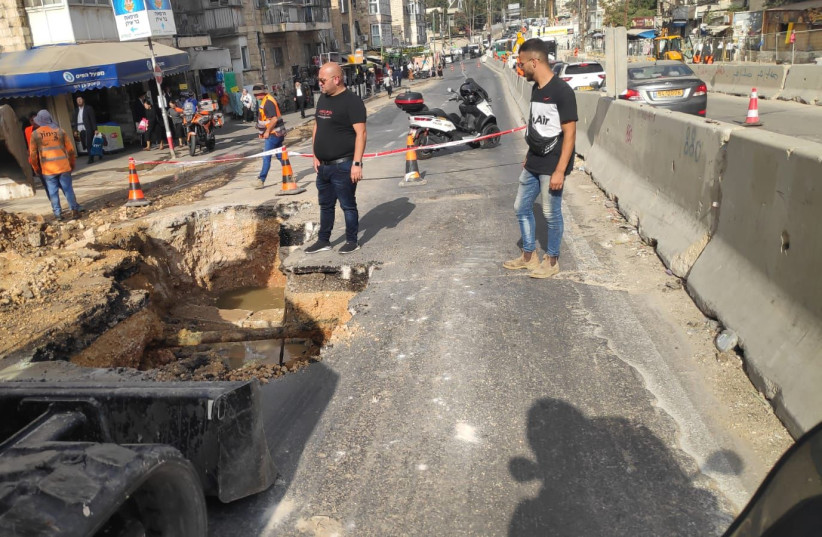  Sinkhole at Bar Ilan Street in Jerusalem, October 3, 2022 (photo credit: ISRAEL POLICE)