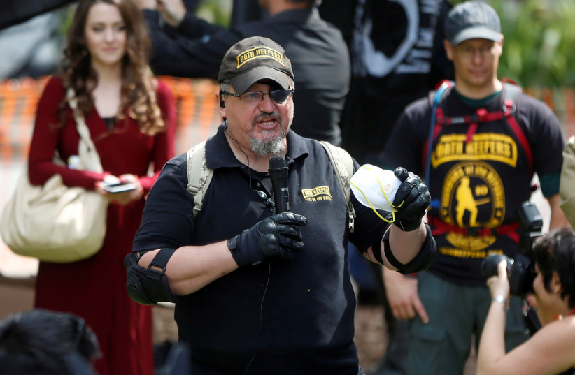 Oath Keepers founder, Stewart Rhodes, speaks during the Patriots Day Free Speech Rally in Berkeley, California, US April 15, 2017. (credit: JIM URQUHART/REUTERS)