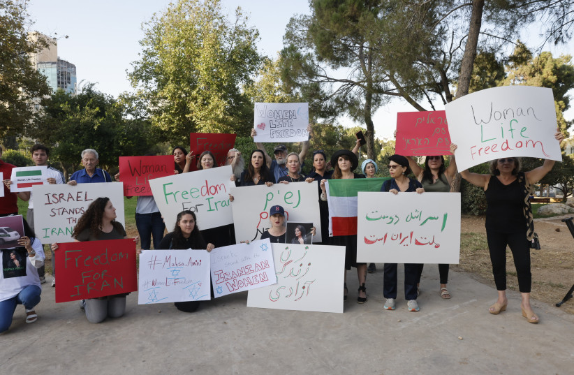  Demonstrators in support for Iranian women (photo credit: MARC ISRAEL SELLEM/THE JERUSALEM POST)