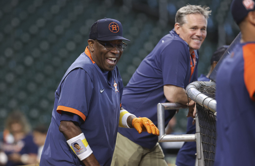 Houston Astros manager Dusty Baker Jr. (12) and former Astros player Craig Biggio smile during batting practice before the game against the Tampa Bay Rays at Minute Maid Park, October 1, 2022. (credit: TROY TAORMINA-USA TODAY SPORTS)