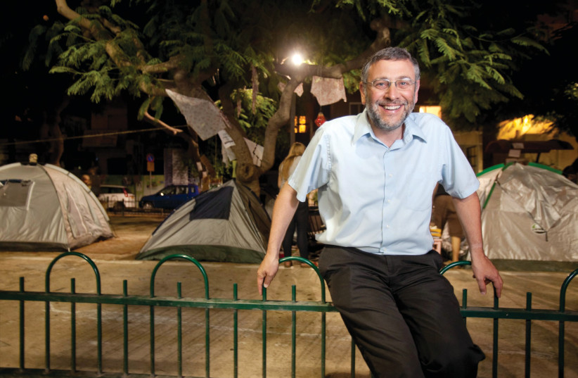 Jerusalem's Rabbi Benny Lau works to bring the Bible back to the people - Vimarsana News