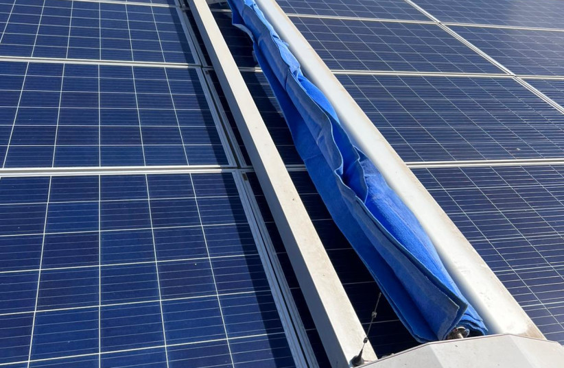  Like a big, staticy blanket being dragged across a dusty solar panel like a lint roller. (photo credit: Airtouch Solar)