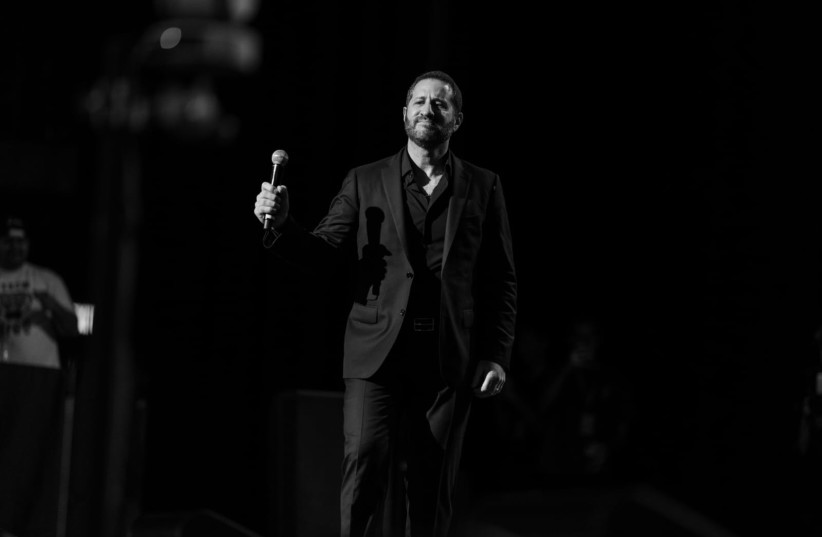 Jewish comedian Modi Rosenfeld, a mainstay for Orthodox, is gay. So what - Vimarsana News