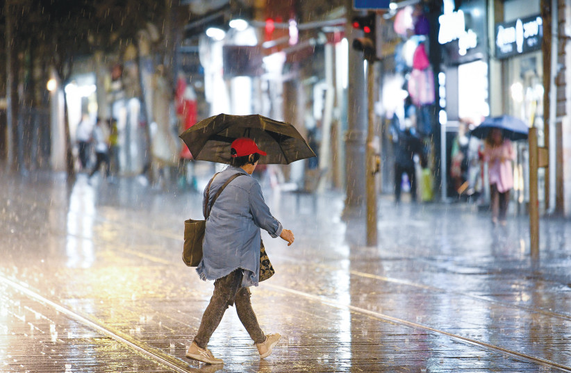  JERUSALEM EXPERIENCES its first rain of the season, last Thursday, even before the beginning of Heshvan. (photo credit: Arie Leib Abrams/Flash90)