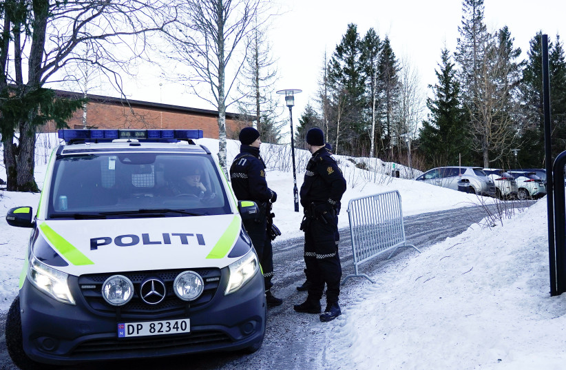  Police block one of the roads leading to the Soria Moria hotel during the ongoing talks between representatives of the Taliban and Western representatives about human rights and emergency aid, in Oslo (photo credit: REUTERS)