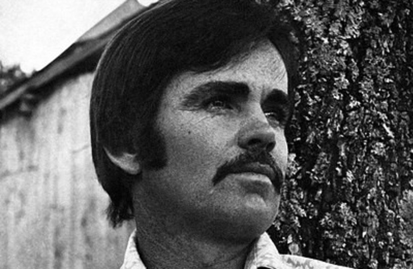  Photo portrait of American author Cormac McCarthy used as the first-edition back cover of his 1973 novel Child of God. (credit: Wikimedia Commons)