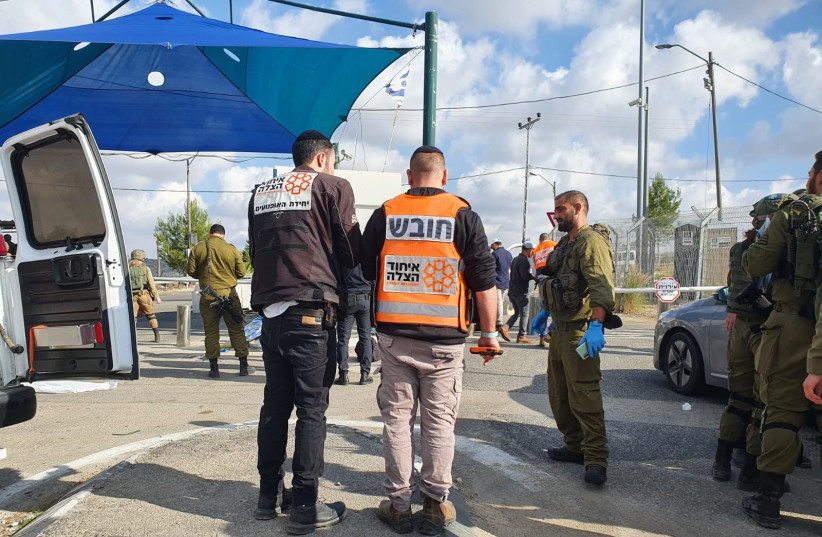 Israeli seriously injured in vehicular-ramming and axe attack - Vimarsana News