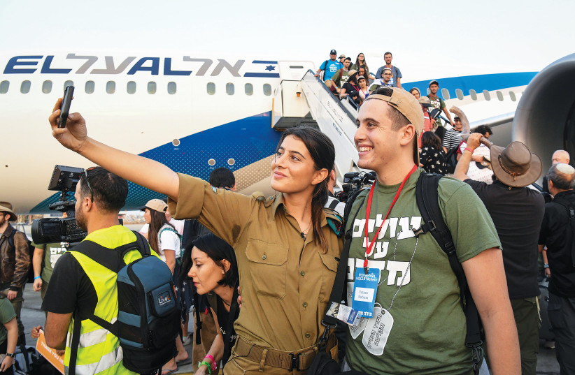  NEW IMMIGRANTS from North America arrive in Israel in 2019 (photo credit: FLASH90)