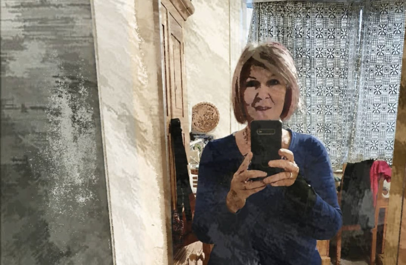 Mika Hadar's beautifully composed works at her solo exhibition - Vimarsana News