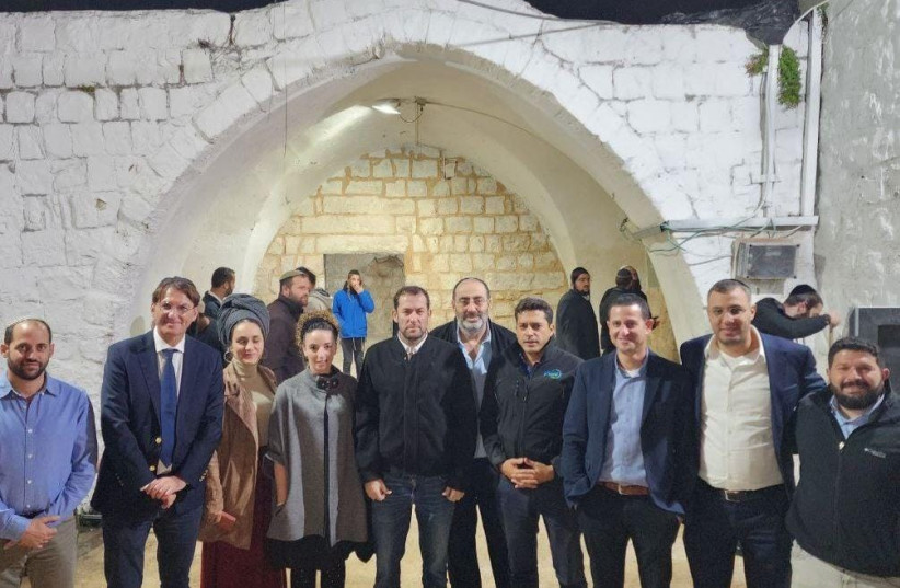  A convoy of 8 MKs visited Joseph's Tomb ahead of the formation of a new government, November 8, 2022 (credit: SAMARIA REGIONAL COUNCIL)