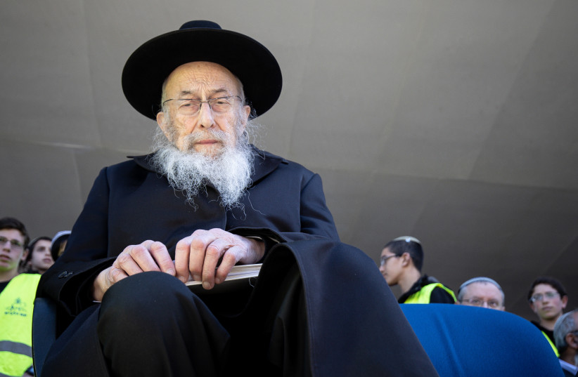  Rabbi Zvi Thau attends the ''Yeshivot March'' to call for the strengthening of Jewish identity in the State of Israel against the Conversion Law and Kashrut Law on January 30, 2022 in Jerusalem. (credit: OLIVIER FITOUSSI/FLASH90)