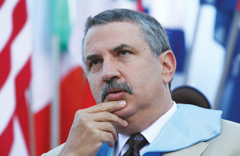  ‘NEW YORK TIMES’ columnist Thomas Friedman receives an honorary doctorate from Hebrew University of Jerusalem, 2007. Friedman ‘has completely unmasked himself as a foe of Israel and the Jewish people,’ says the writer.  (photo credit: Rebecca Zeffert/Flash90)