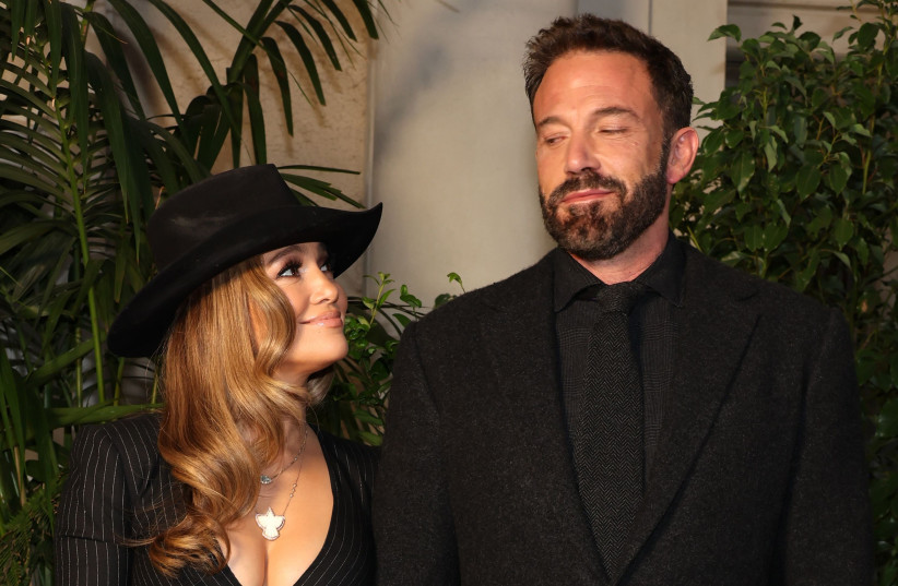  Jennifer Lopez once received a 15,000 dollar toilet seat from Ben Affleck. (credit: AMY SUSSMAN/GETTY IMAGES)