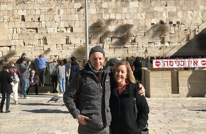  At the Kotel with his wife, 2017. (credit: COURTESY MARK SCHIFF)