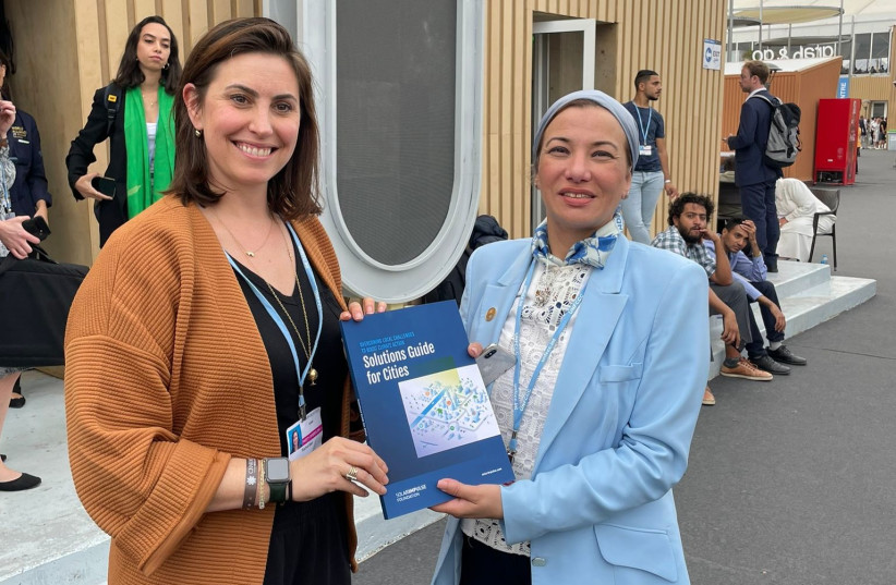  UBQ’s VP of sustainability Rachel Barr (left) with the Egyptian Environment Minister at COP27 (right) (credit: UBQ MATERIALS)