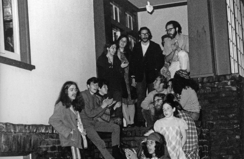  On the front steps of the original House of Love and Prayer at 347 Arguello Blvd., CA 1969 (credit: MARVIN KUSSOY)
